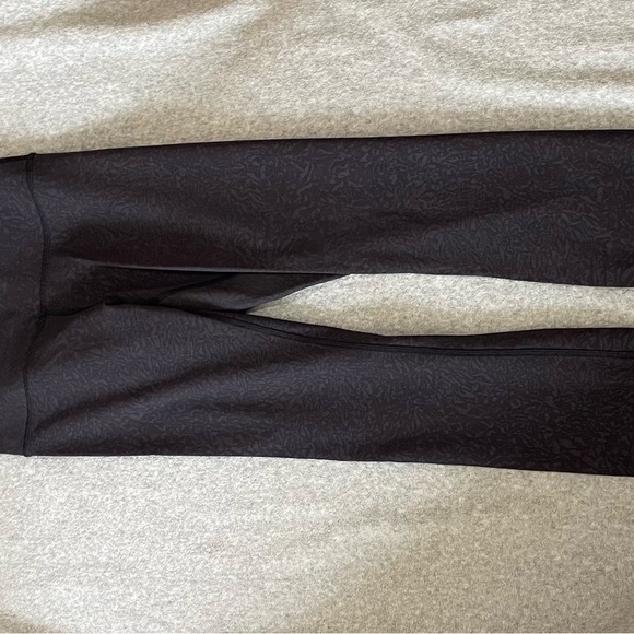 LULULEMON • running crops - Picture 4 of 5